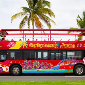 Autobús turístico de CitySightseeing en un tour de 2 días por Panamá